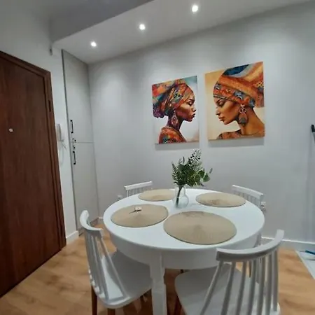 Apartment στο κέντρο της πόλης *