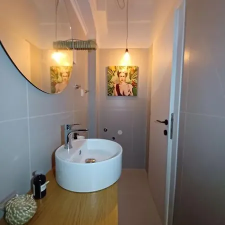 στο κέντρο της πόλης Apartment *